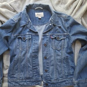 Levi's Light Blue Denim Jacket for Women